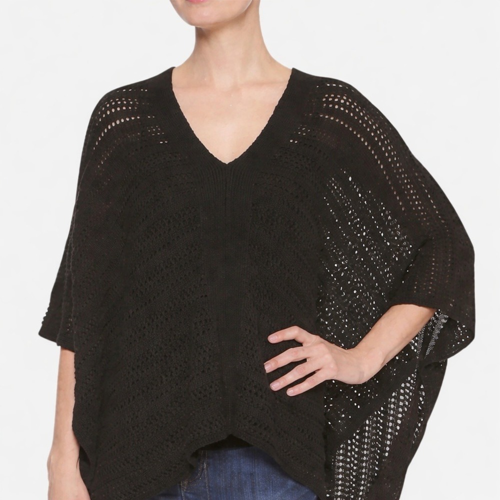 GAP 2017 Black Crochet Open Work Poncho V-Neck Size Small Beach Boho